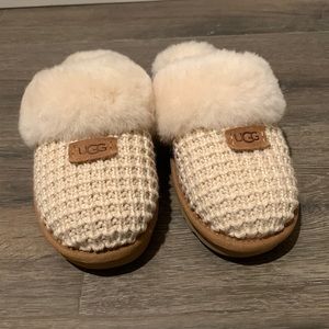 Ugg Women’s Cozy Knit Genuine Shearling Slipper